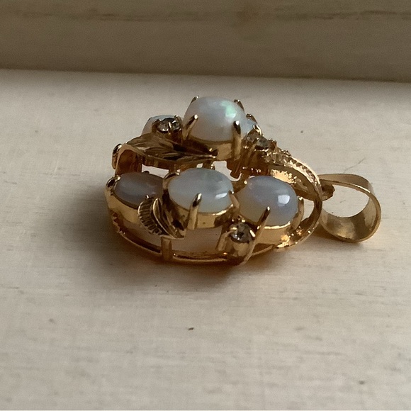 new vintage SS Opal pendant charm (flashes green) - Picture 10 of 16